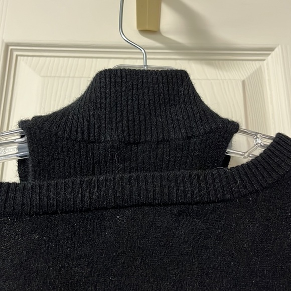 Naadam black cashmere cutout turtleneck sweater - Picture 7 of 7